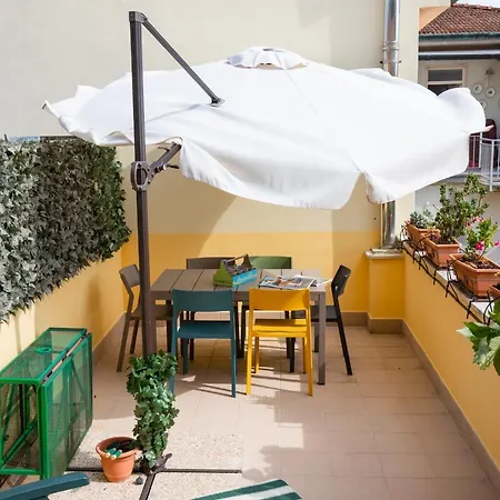 Casa Di Betta Viareggio